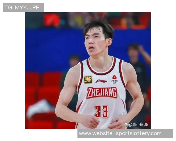 CBA赛季最佳阵容揭秘:胡金秋领衔一阵,吴前闪耀二阵,年度篮球盛事全解析