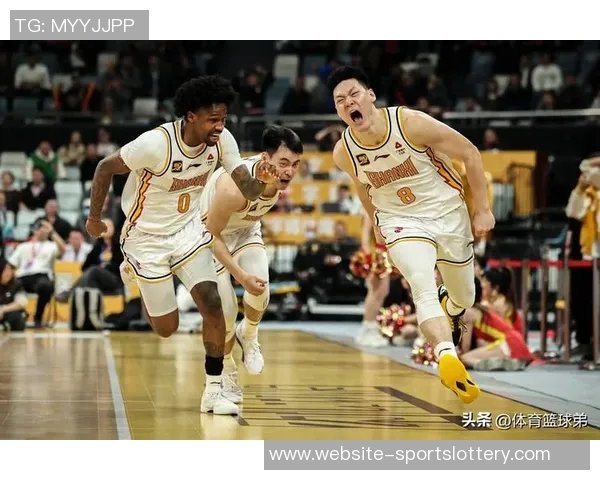 【体坛篮球秀】CBA评奖结果你服气吗?真相揭秘与背后操盘